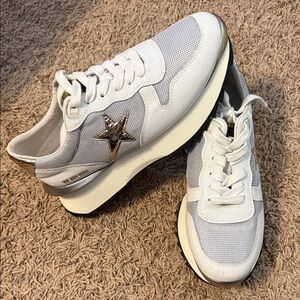 Vintage Havana White and Gray Star Sneakers